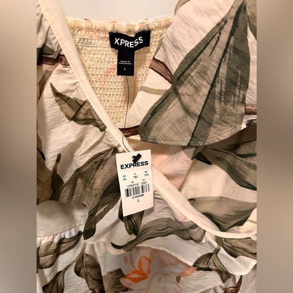 Express Dress - Picture 2 of 3